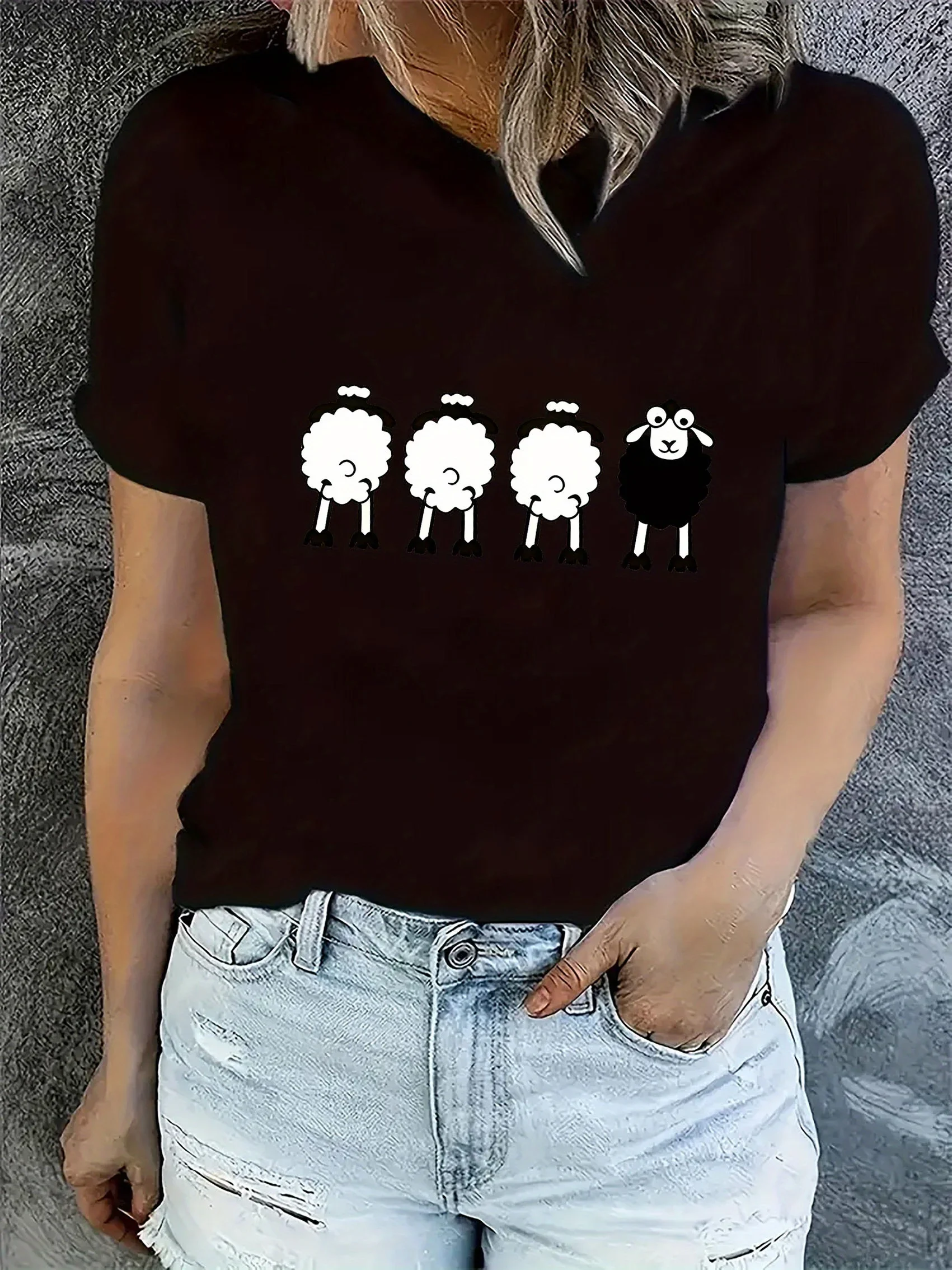 Camiseta informal con estampado de ovejas para mujer, ropa informal de manga corta con cuello redondo y manga Harajuku, camisetas de calle, ropa estética
