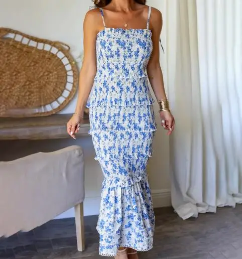 

2025 Flower Print Square Neck Pleated Sleeveless Camisole Dress for Summer Women, Sexy Slim Fit, Hip Hugging Camisole Dress