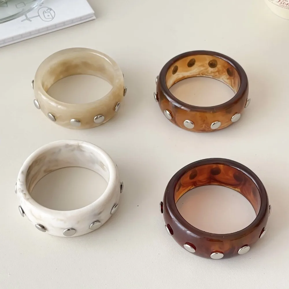 Retro Rivet Resin Bracelet Marbling Geometric Round Cuff Bracelet Exaggerated Thick Chunky Bangle Gifts