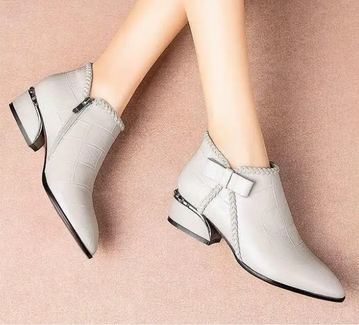 Autumn Bow Short Women\'s Boots 2022 Pointed Thick Heel Side Zipper Chelsea Boots Women Plus Size Fashion Women Shoes High Heels