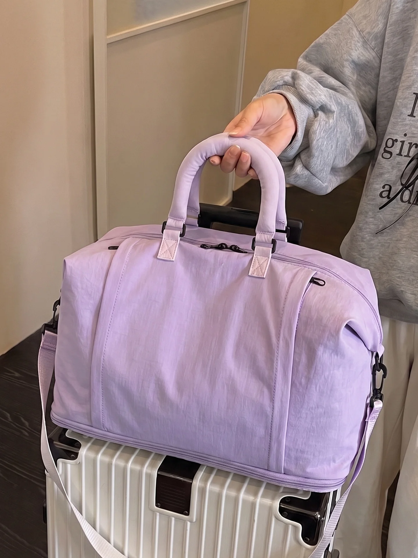 women's-lightweight-large-capacity-travel-bag-handbag-short-trip-expandable-storage-bag-fashionable-trendy-canvas-bag