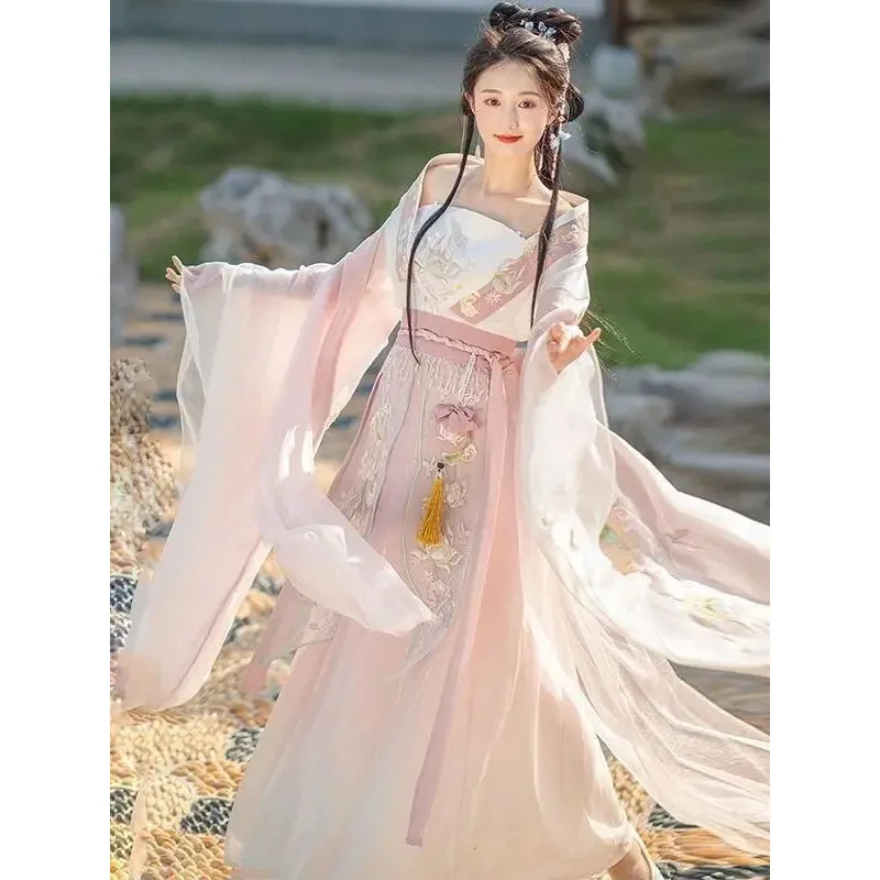 Improved Hanfu Women's Autumn And Winter Wide Sleeves Embroidery Dress Chinese Wei-Jin Traditional Style Cosplay Costume