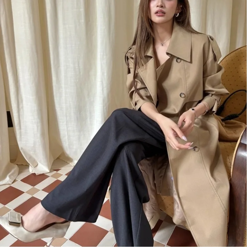 

Элегантный длинный плащ женский осенне-зимний двубортный свободный ветровка с поясом и воротником с лацканами пальто женский 2025