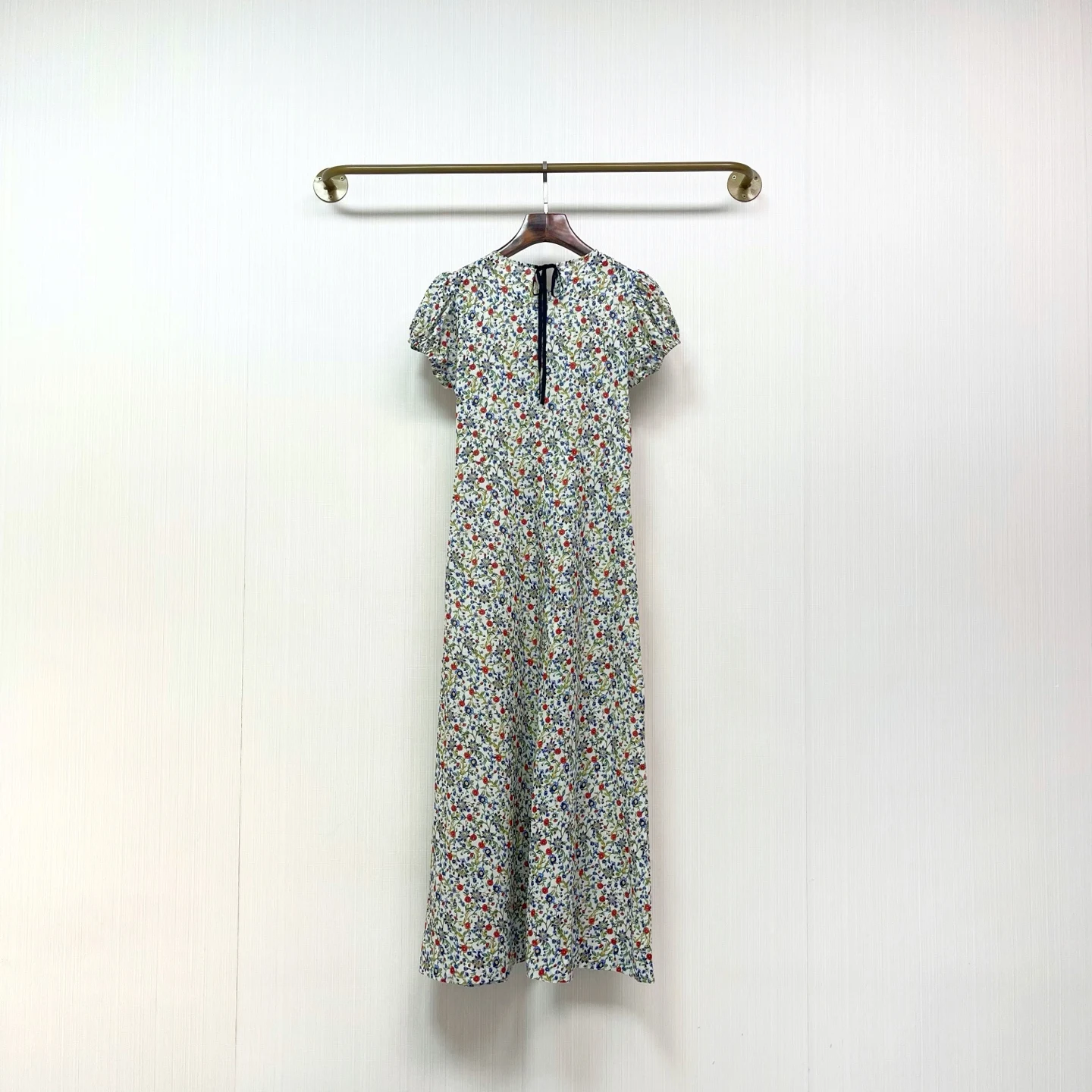 2026 Summer New Style Waist-Controlling Floral Dress