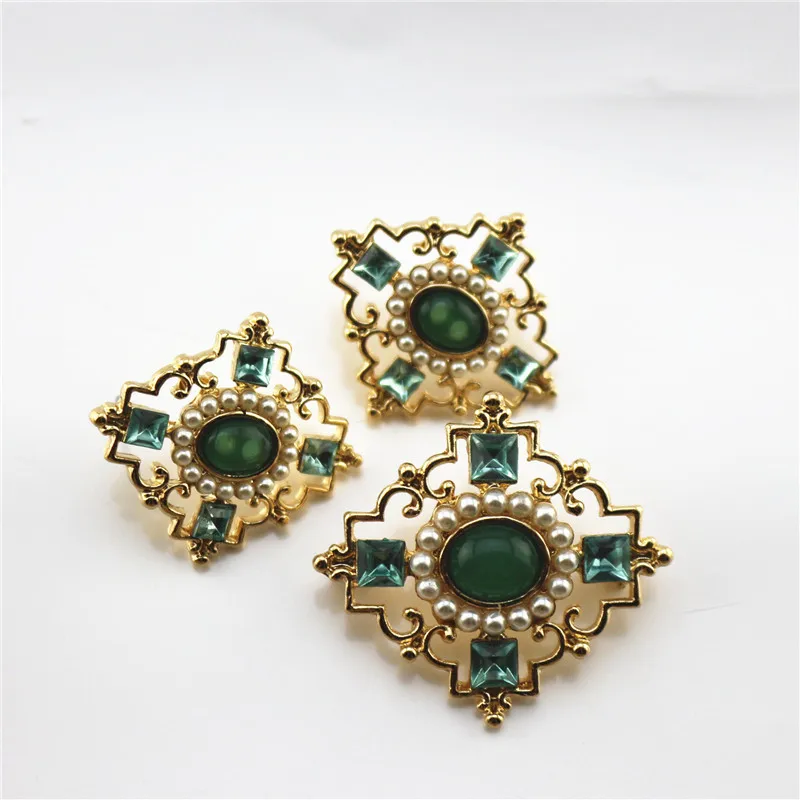 Victoria Emerald Pearl Earrings Ear Studs Retro Baroque Brooch Pin  Vintage Hollow Gemstone Necklace Women Jewelry Set