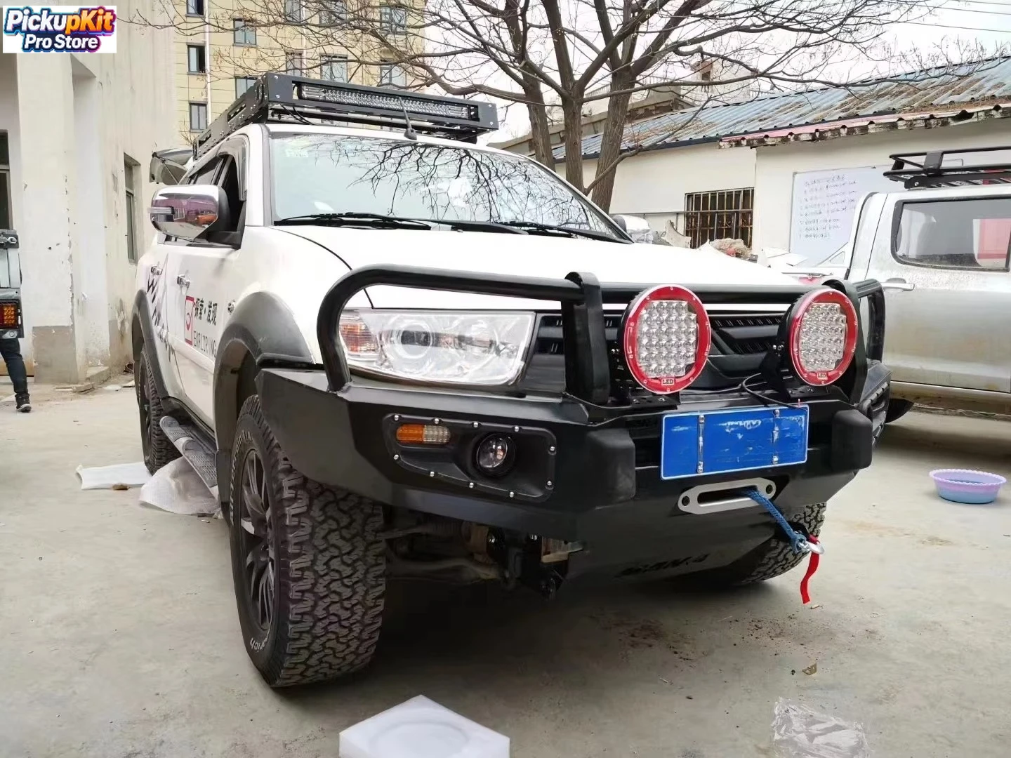 

Heavy-Duty Classical Steel Bull Bar Front Bumper for Pajero Sport Montero 2nd Gen