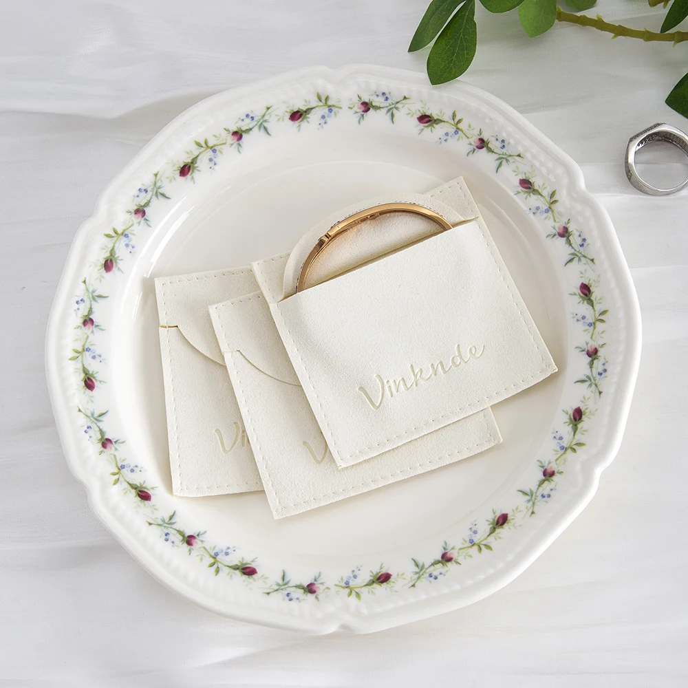 مفصل البيج أكياس المجوهرات الفاخرة 10x10 سنتيمتر شخصية شعار قلادة القرط التعبئة والتغليف ستوكات المغلف الزفاف هدية الحقائب #1