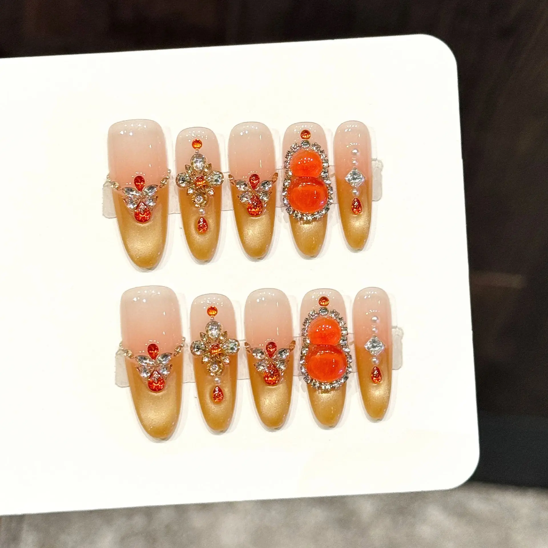 10PCS Oval Handmade Press On Nails,Golden Amber Good Fortune,Extravagant Shading,Suitable For Festivals Parties And Daily Wear.