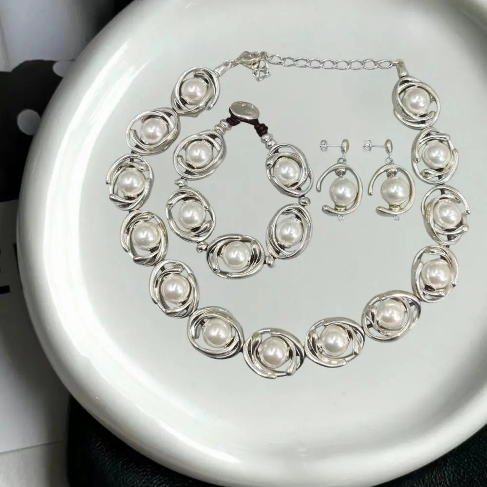 set-di-gioielli-lusso-leggero-primavera-2026-con-perle-a-mezzaluna-set-tre-pezzi-regalo-per-banchetti-tra-amici