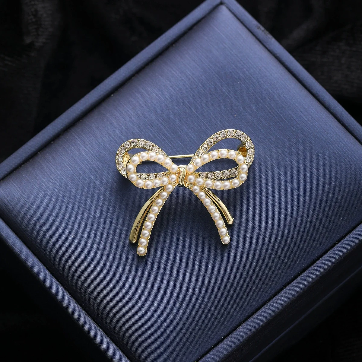 1Pc Creative Bow Brooch Fashion Exquisite Pin Charm Trendy Jewelry Accessories Party Banquet Festival Gift Souvenir Wholesale