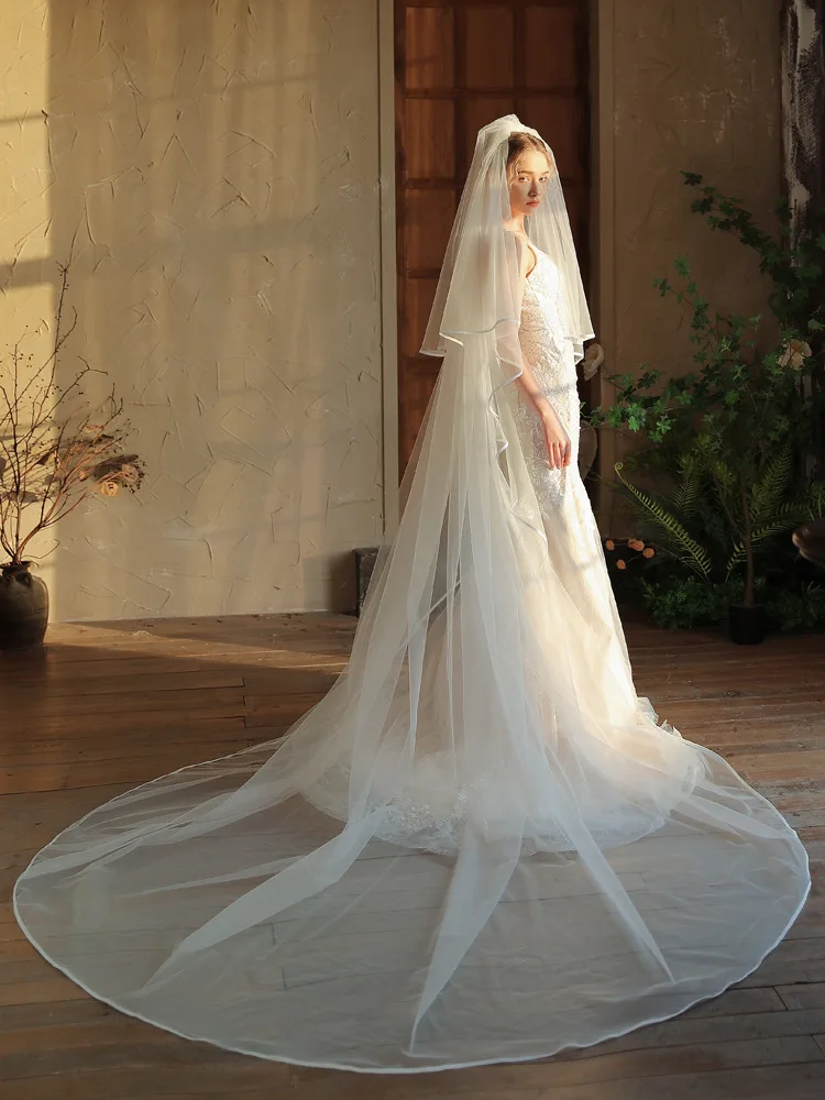 

Elegant Wedding Veils Long Bridal Veils with Comb 3m Long Ribbon Edge