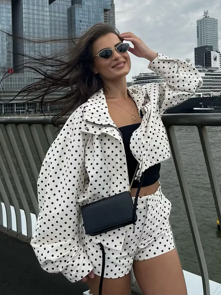 เสื้อโค้ทลายจุดสำหรับผู้หญิง แขนยาว ติดกระดุมและซิป สไตล์ลำลองหลวมๆ สำหรับฤดูใบไม้ร่วง ปี 2025 เหมาะสำหรับคุณแม่ตั้งครรภ์