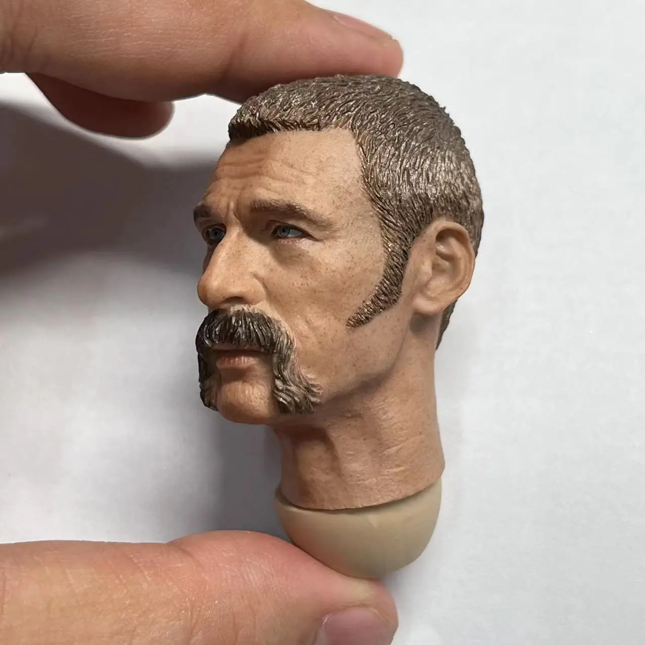 

Male Head Carving England SAS John Price Soldier Actor Star Model 1/6 Scale Action Figure Figure Body