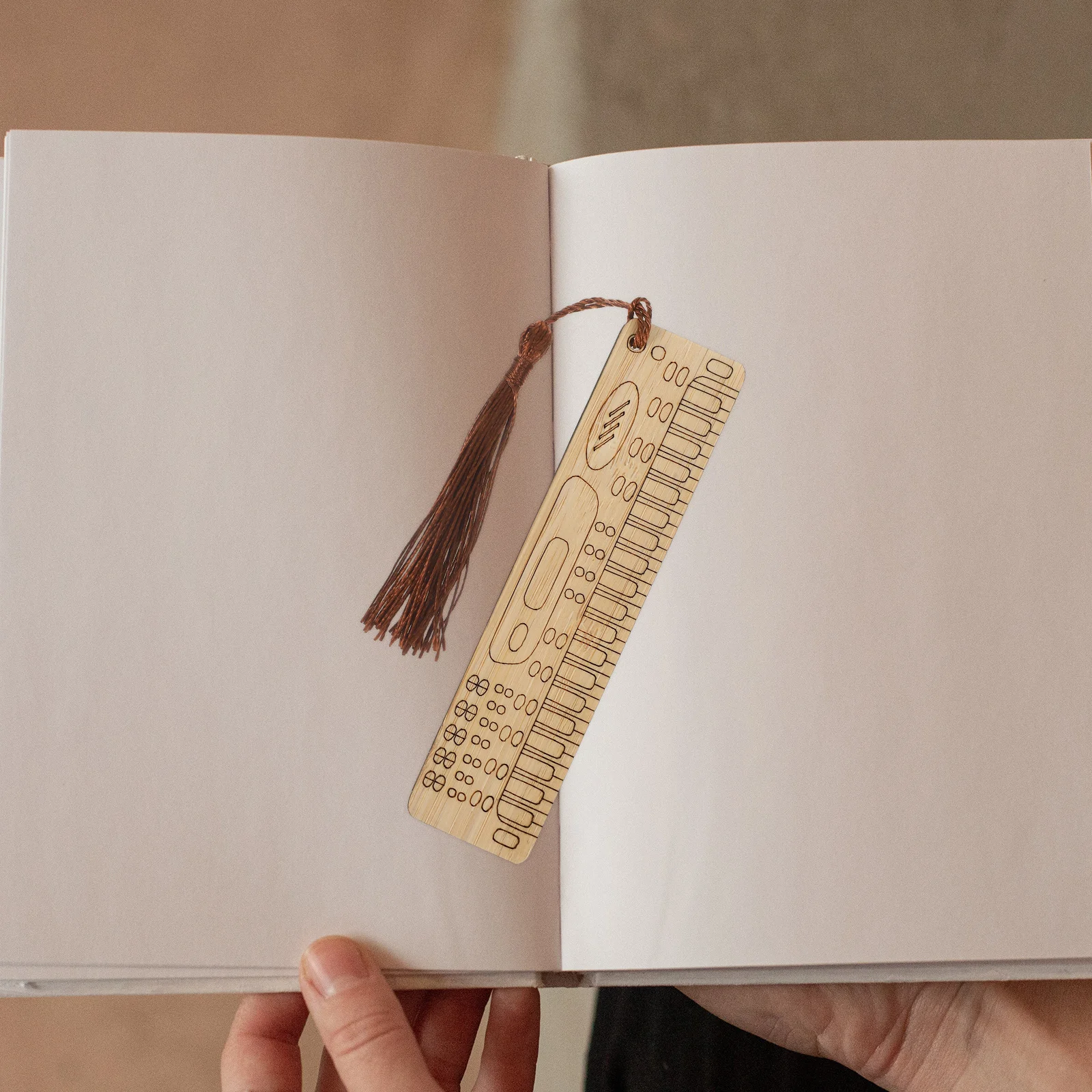 3 Bamboo Electronic Bookmarks Tassel Retro Reading Markers Lightweight Gifts Musical Shape Page Markers Decorative