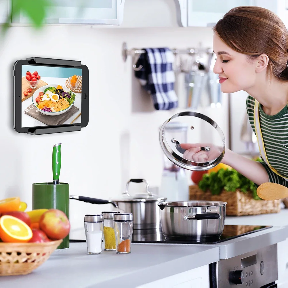 2 Stück universeller, an der Wand montierter Tablet-Ständer, befestigt mit Kleber oder Schraube für IPad/iPhone 15 14/Samsung/Xiaomi/Lenovo-Halter