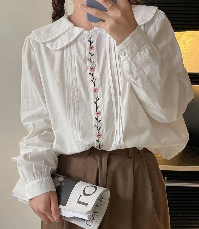 

Sweet Lolita tops women autumn blouses korean dongdaemun 2023 cute long sleeve double collar design white embroidery shirts