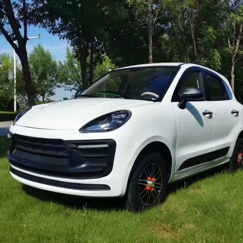 Mini Electric Car Cheap New Design Four-Seater Elderly Electric Car