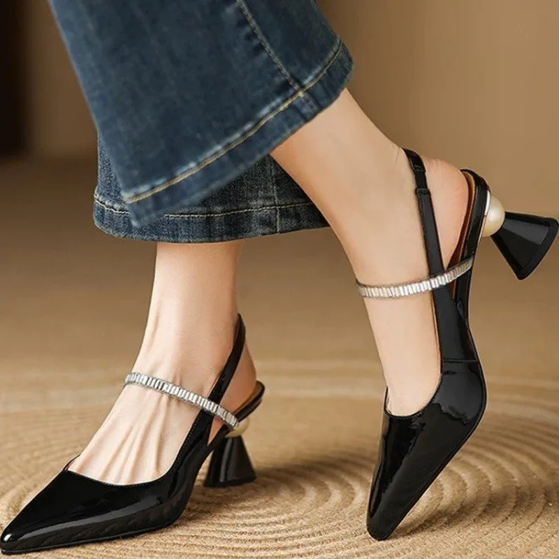 

Новинка 2024, женские новые босоножки на высоком каблуке, туфли на массивном каблуке с острым носком, модные летние тапочки, дизайнерские пикантные роскошные туфли-лодочки, женские сандалии