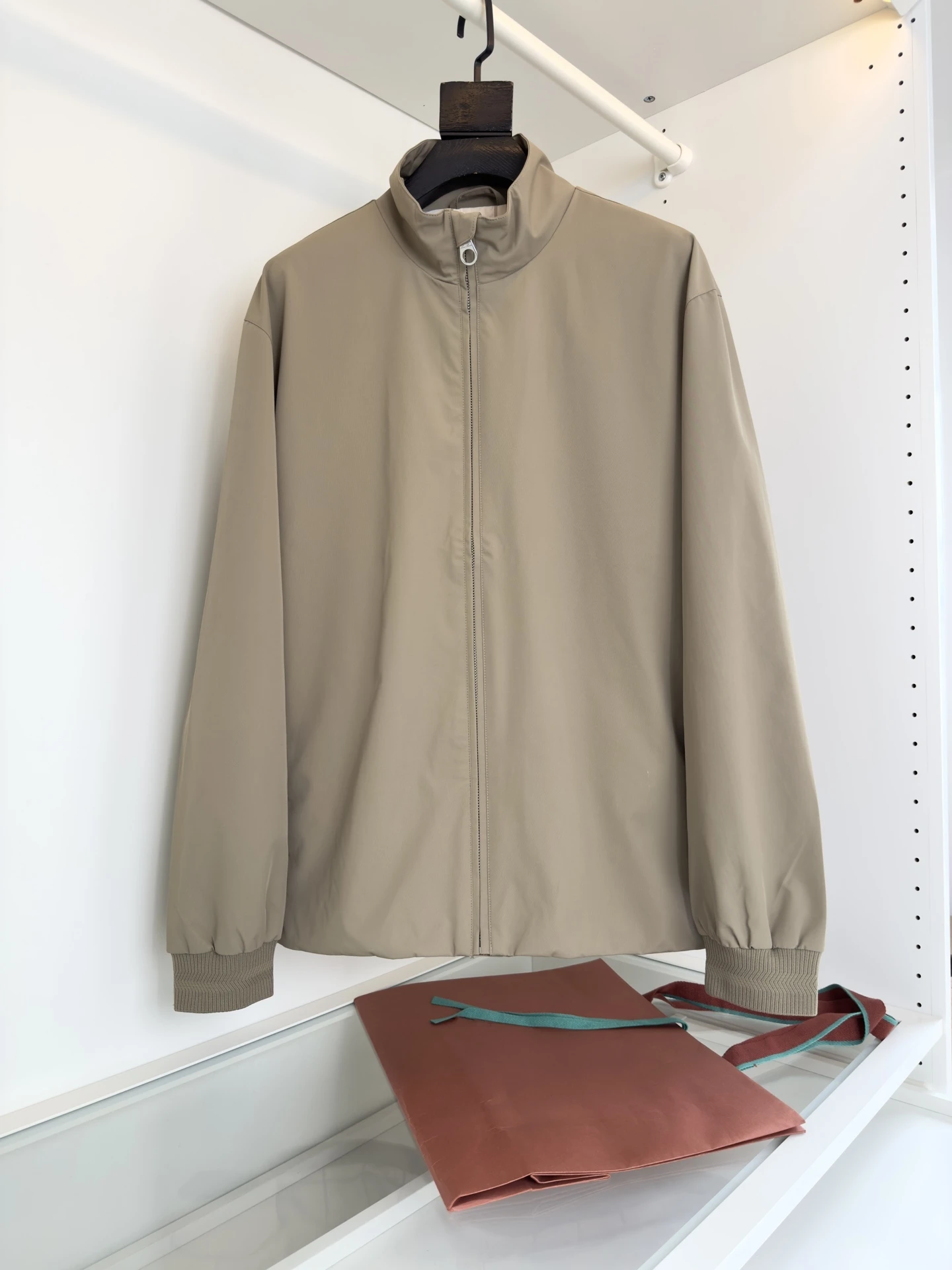 Lp 25Aw Solid Color… - image