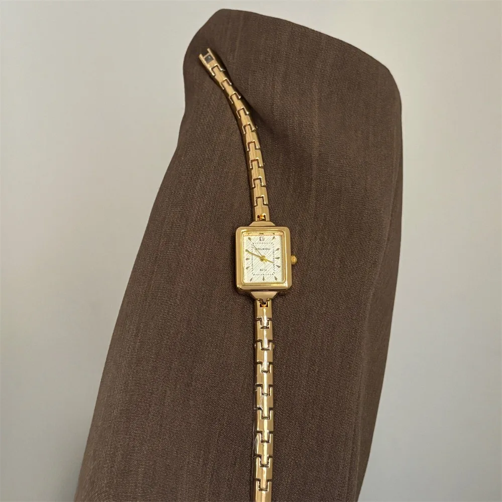 Fashion Square Dial Bracelet Watch Bracelet Strap Luxury Quartz Watch Gift Elegant Ladies Watch for Women