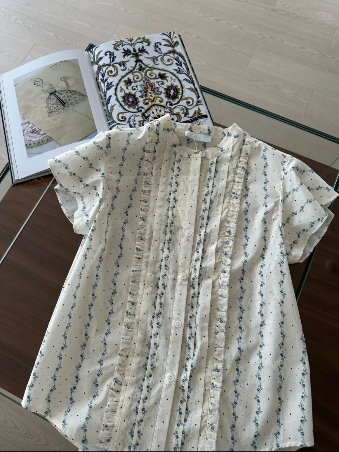 

Retro Style Embroidered Floral Print Loose Fit Shirt Stand Collar Short Sleeve Women's Breathable Cotton Summer Shirt