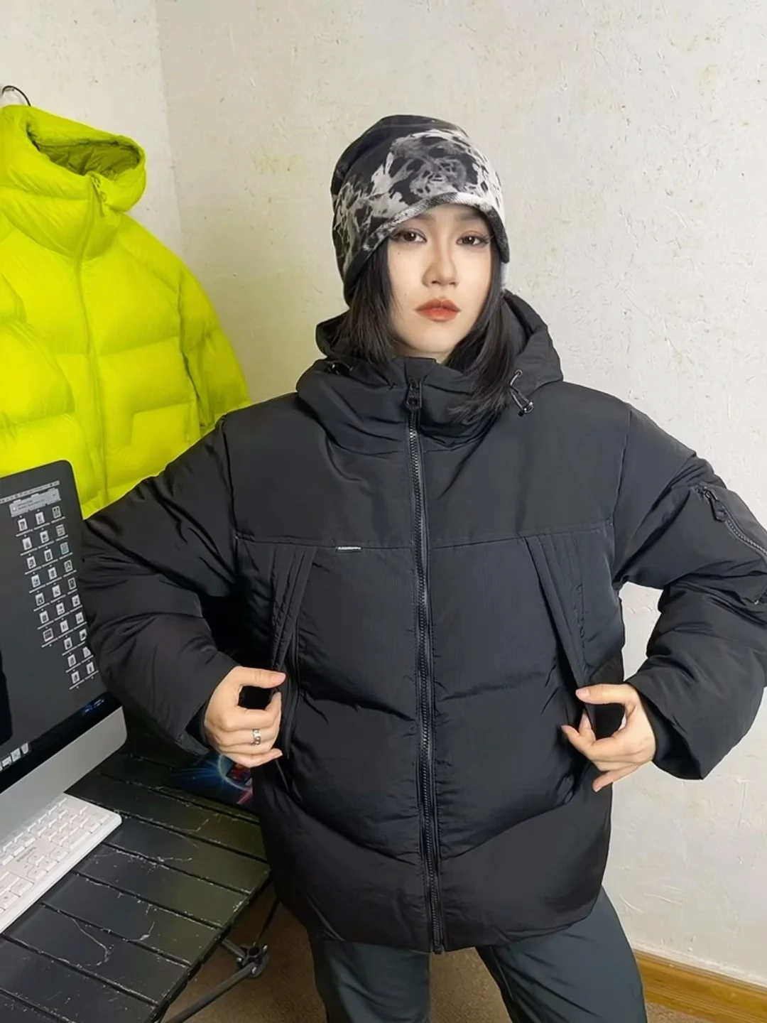 

Outdoor Men's Hooded down Jaet Color Blo Retro Sle White Du Feather Soft Comfortable Casual Urban Faion Durable