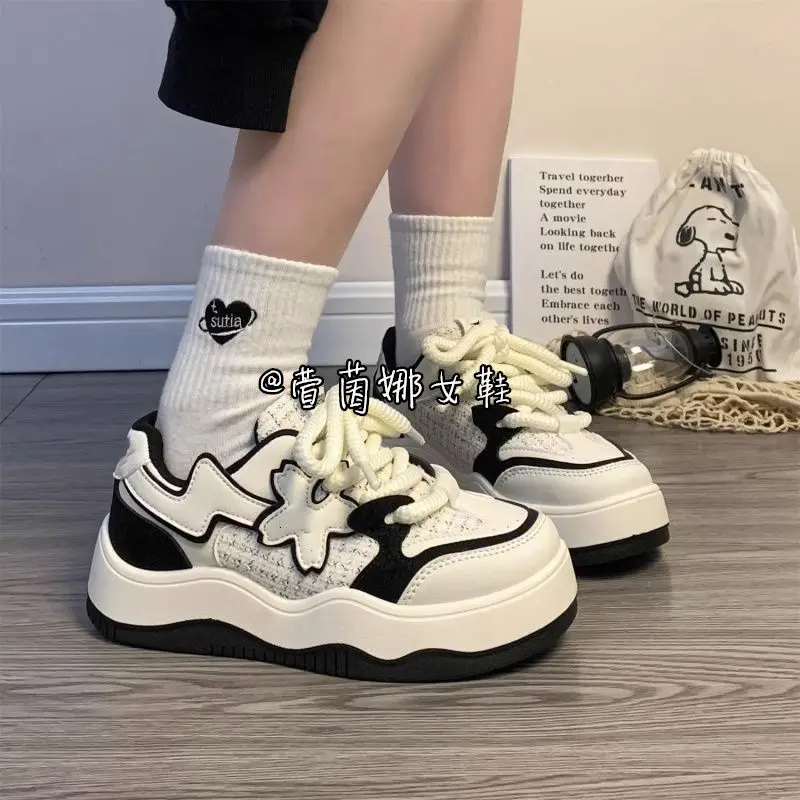 2024 Designer Women Breathable Flower Sneakers Cute Patchwork Shoes Thick Heel Sneakers Casual Running Platform Y2K Bread