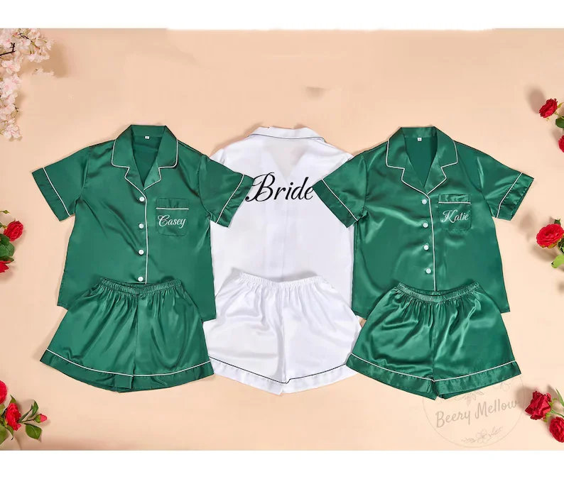 

Атласный пижамный комплект для невесты, готовый наряд по индивидуальному заказу, пижамы с индивидуальным именем для утро на свадьбу, свадебные пижамы для медового месяца