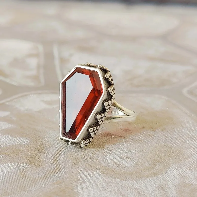Retro Imitate Garnet Coffin Shape Ring for Women Unique Boho Silvery Ring Punk Gothic Halloween Party Jewelry Gift for Her