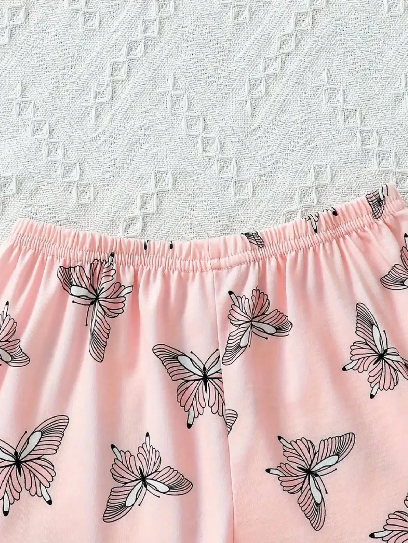 3-teiliges Set für Kinder, Mädchen, Cami-Top mit Schmetterlingsdruck, gerüschte Spitzen-Shorts, Bademantel-Set mit Gürtel, Allover-Print-Loungewear für Mädchen – Detail 8