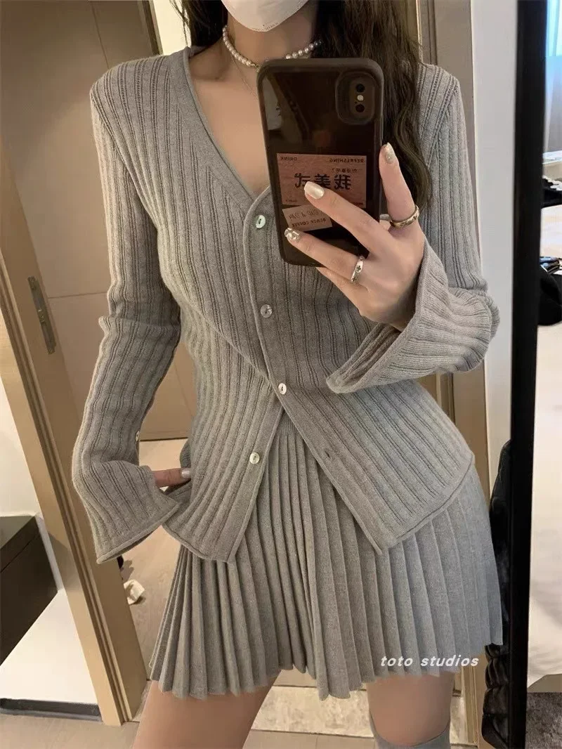 Knitted Sweater Suit Woman V-neck Single Breasted Cardigan + Short Pleated Skirt Autumn Winter Two-piece Skirts Set New Outifits