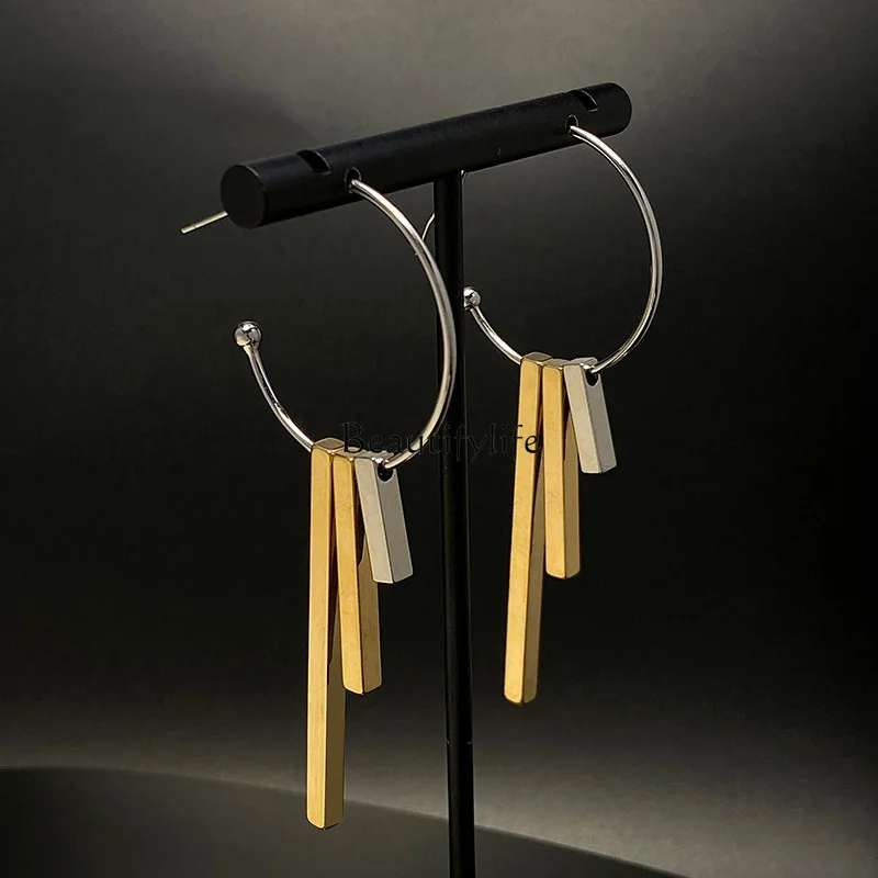 

Fashion earrings European and American metal style generous earrings show thin face