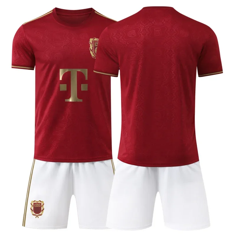 Bayern Edición de aniversario de Munich Kit de fútbol rojo Uniforme de verano de manga corta para hombres de secado rápido Ropa deportiva de China continental