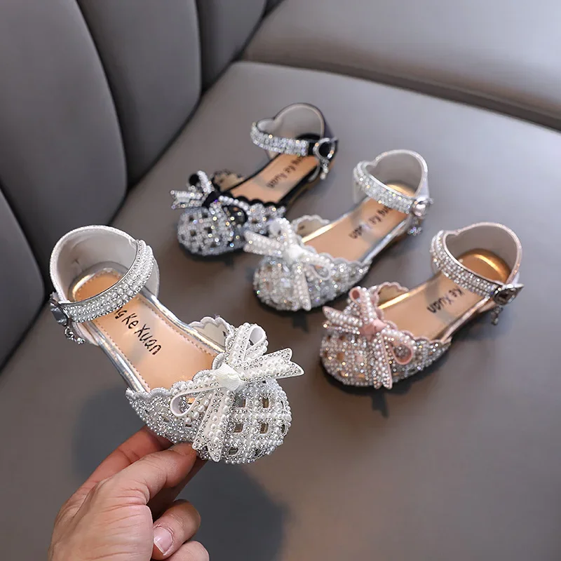 Estate bambine scarpe da principessa strass sandali da festa con fiocco di perle per bambini bambini Bling scava fuori calzature da sposa