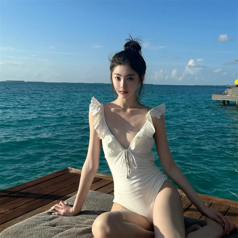 

Хит 2026 года: Женский цельный купальник e Svel Thermal Simple High-End Pure Desire для пляжа и повседневного использования