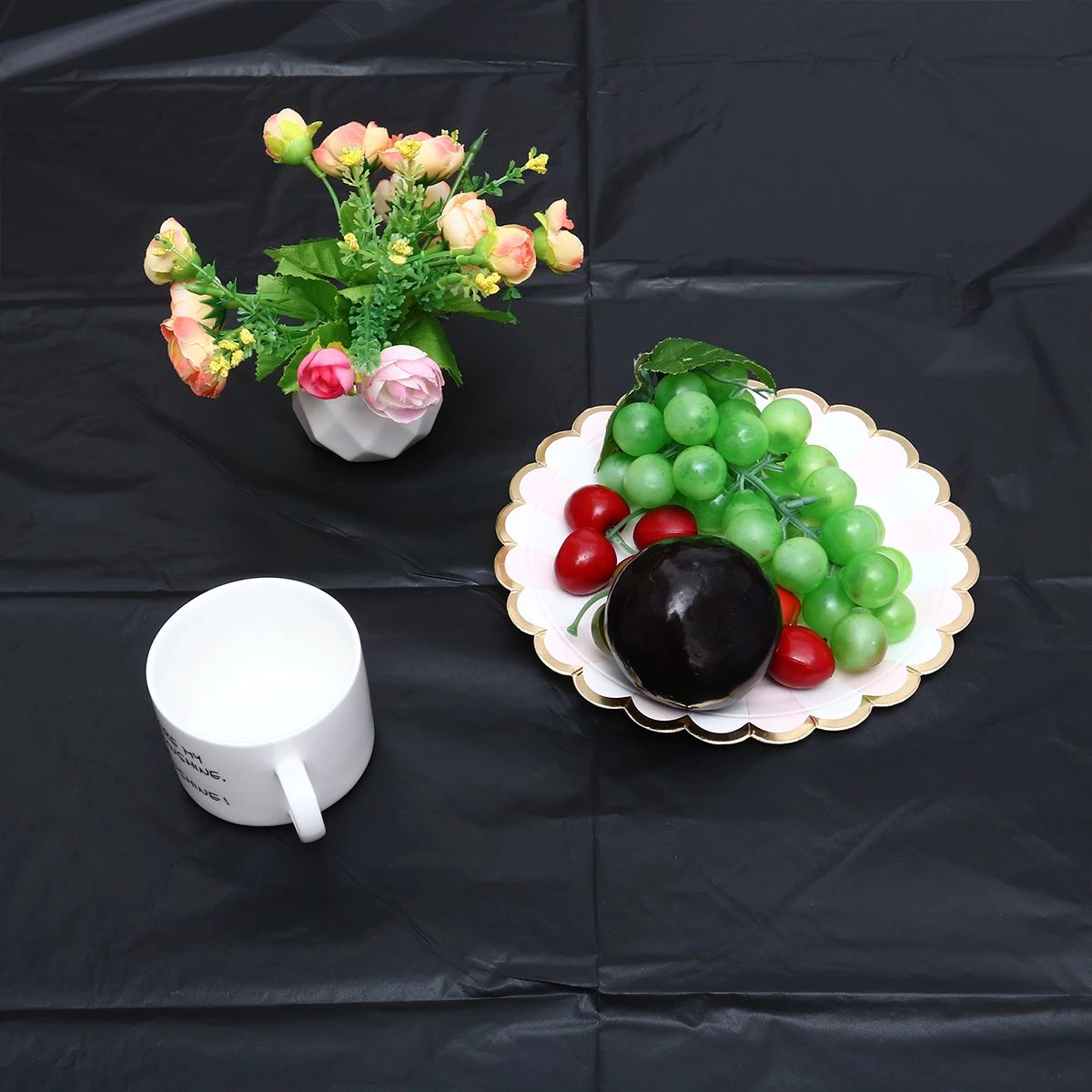 

2Pcs Dot Tablecloth Round Colored Faux Cloth Party Covers Wedding Decor Elegant Soft EcoFriendly Protect Stains Spills Scratches