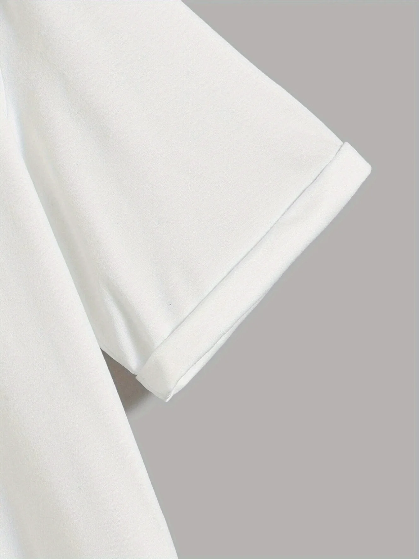 เสื้อยืดคอกลมกราฟิกแนวตั้งผู้หญิงของผู้ชาย เสื้อยืดกีฬาลําลองสําหรับฤดูใบไม้ผลิฤดูร้อน