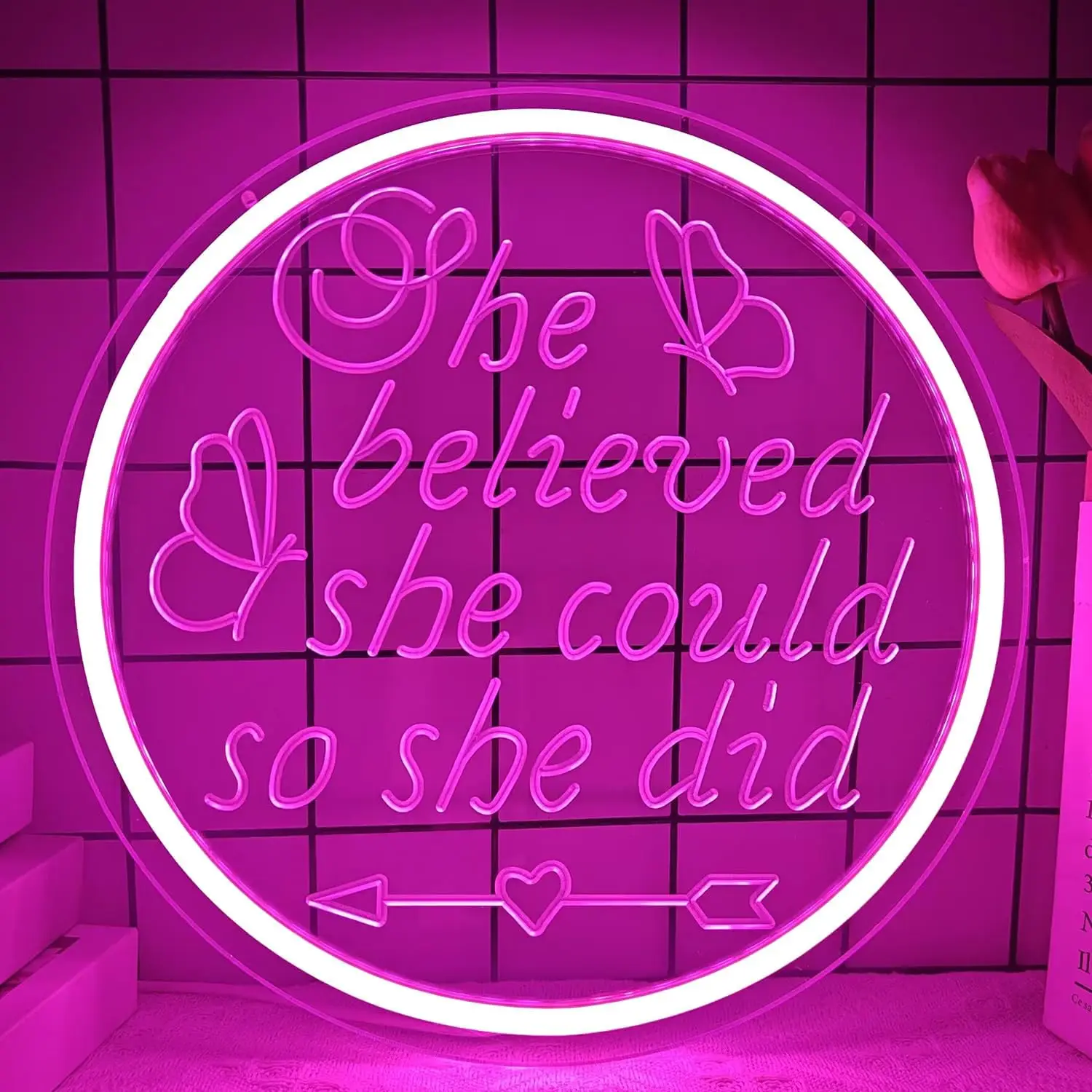 لقد اعتقدت أنها تستطيع ذلك، لذا فعلت علامة النيون 2026 التخرج مصباح ليد بار غرفة الألعاب ديكور غرفة نوم المنزل شخصية هدية #1