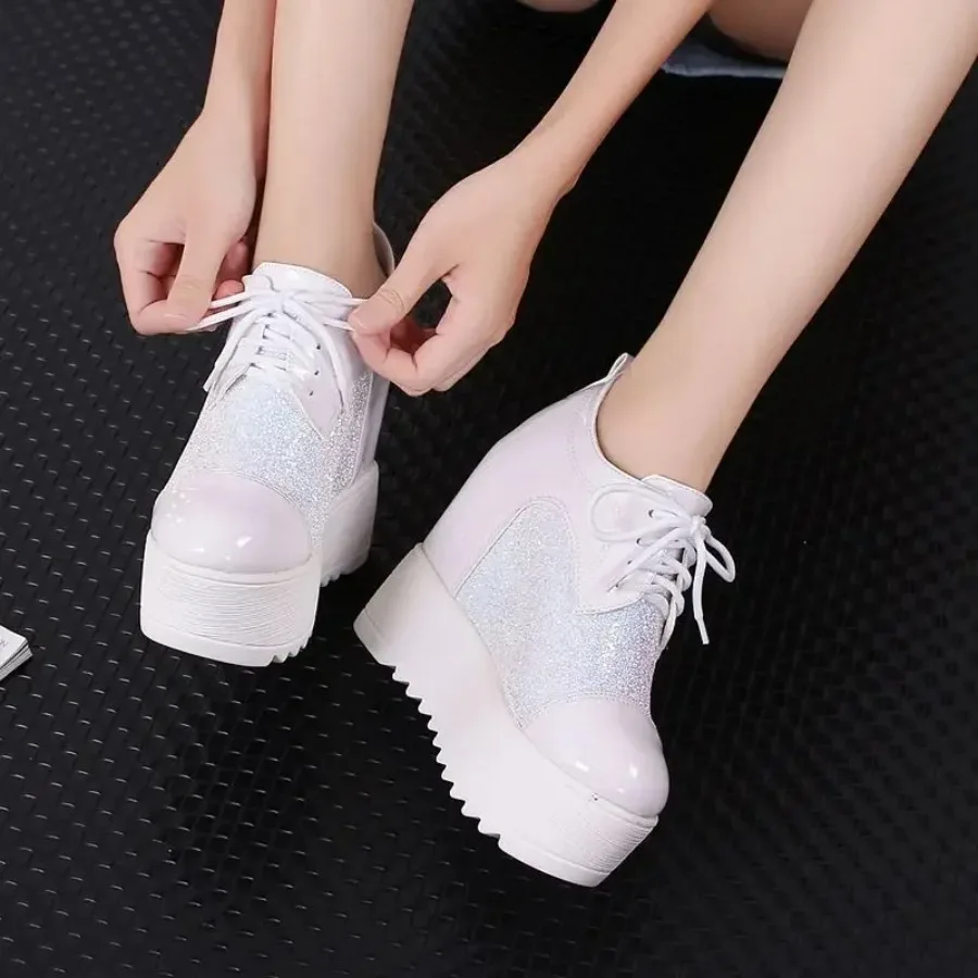 Krasovki 15cm 12.5cm New Patent Microfiber Platform Wedge Sneaker Women Autumn Designer Shoes Super High Heel Women Ankle Boots