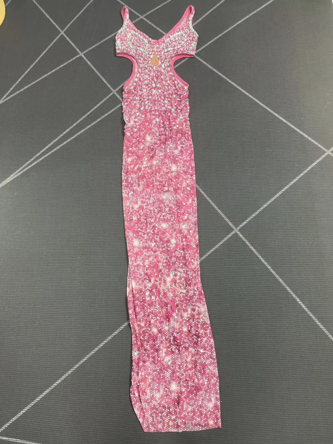 مثير السباغيتي حزام حجر الراين عيد ميلاد الزفاف مساء Bodycon فستان المرأة عشاء ثوب قطع مأدبة نادي حفلة فستان ماكسي