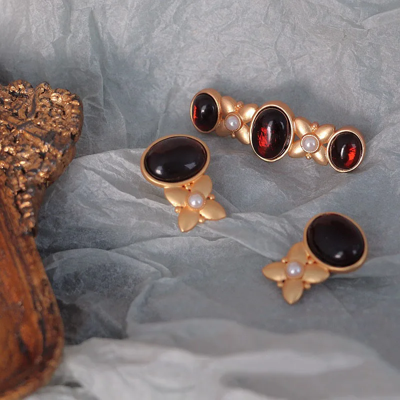 

Vintage Red Stone Flower Earrings For Women Jewelry Runway Party T Show Fancy Trendy Boho INS Japan