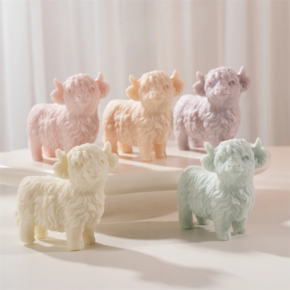 

11.2CM Highland Cattle Cow Candle Mold Figurine Animal Lover Home Decor Animal Cow Soy Wax Silicone Mould