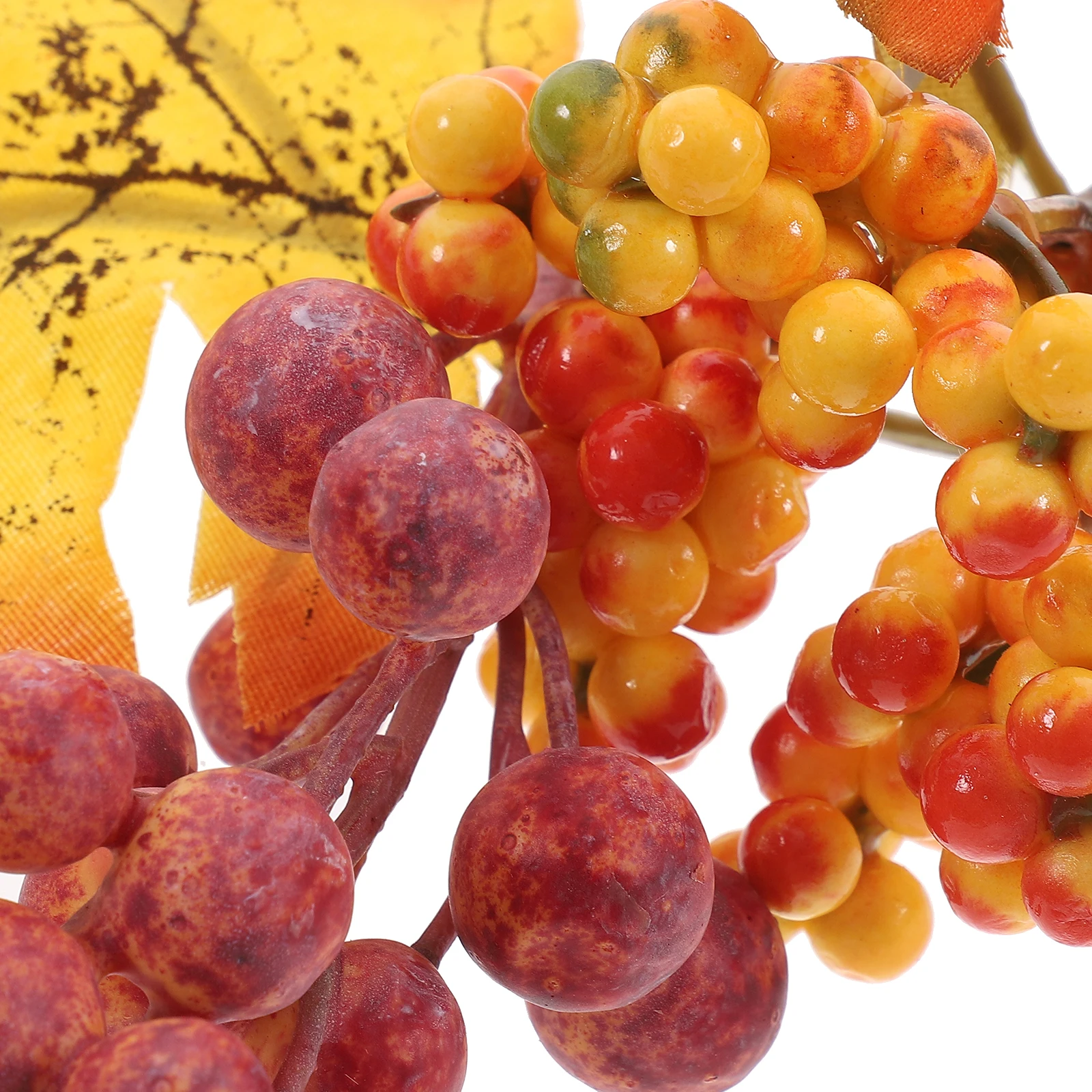 

Artificial Pumpkin Maple Leaf Berries Decorative Set Realistic Autumn Table Decor for Thanksgiving Halloween Fall Party Supplies