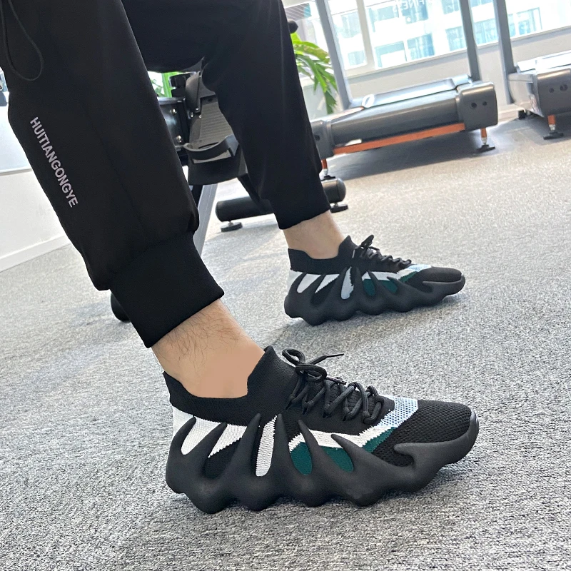 

2025 Новые высококачественные весенние новые дышащие носки и обувь для спорта и отдыха на мягкой подошве, противоскользящая обувь в виде осьминога, простая обувь для отдыха