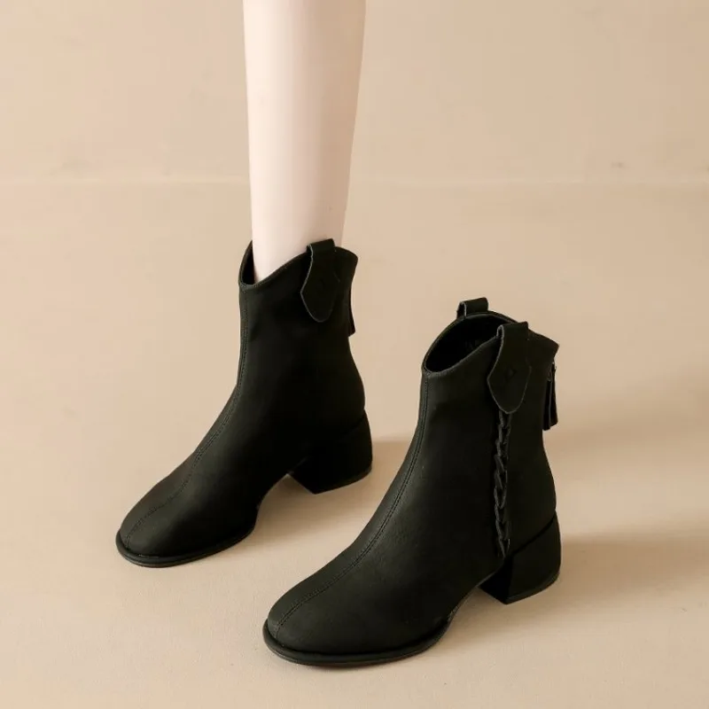 

Autumn Winter Women Ankle Boots Casual Back Zippers Low Heels Shoes Ladies Vintage Short Booties Fashion Soft Leather Shoes New