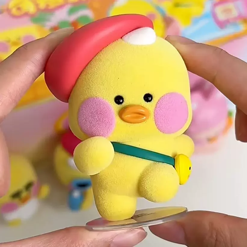 

Мини-флокированные декоративные украшения, серия Fanfanchu Are So Cute That They Are Blind Box, фигурки, автомобильные украшения, милая утка, утка