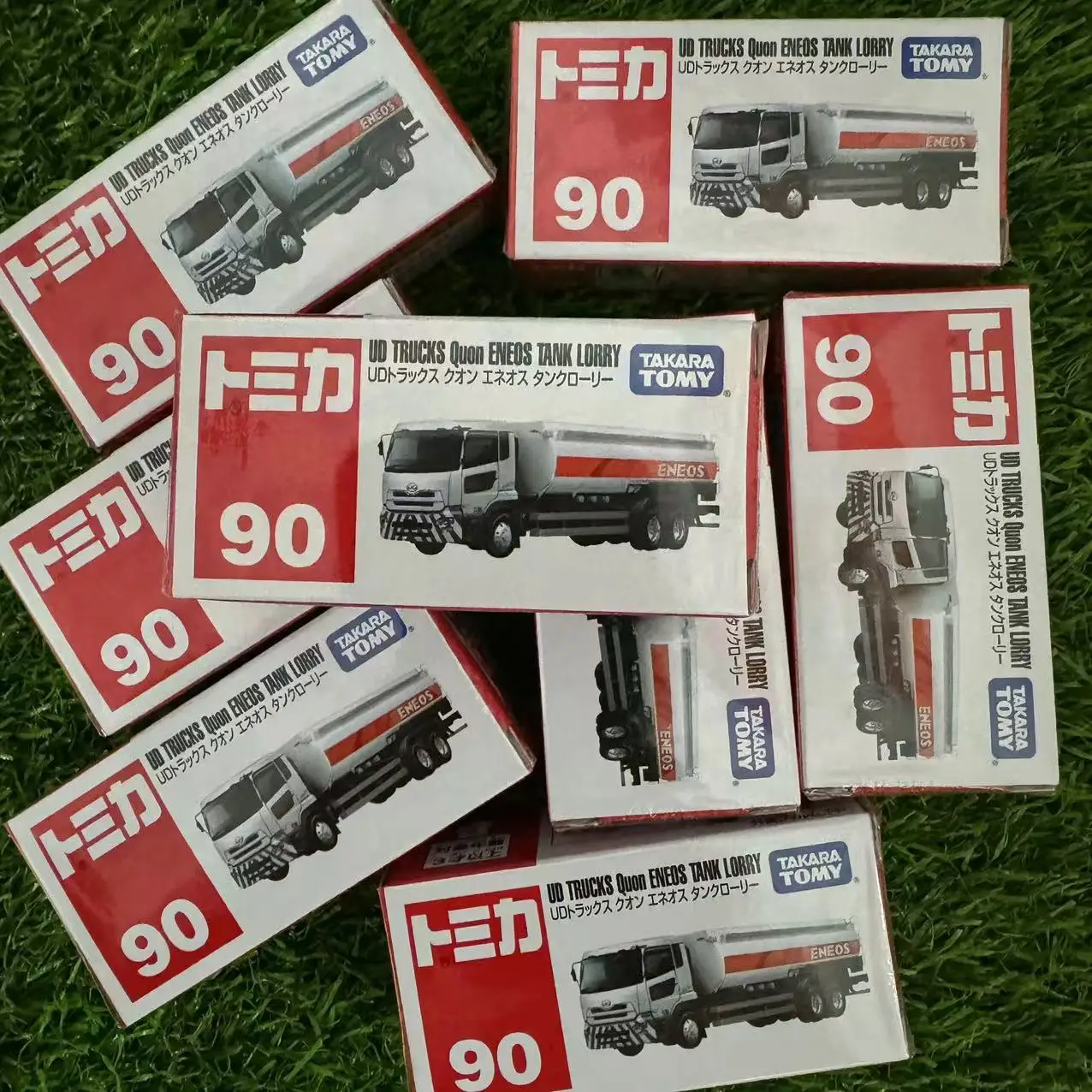

TAKARA TOMY Tomica No. 90 UD Trucks Quon Eneos Tank Truck (Box) Miniature Car Alloy Toys Diecast Metal Model for Children