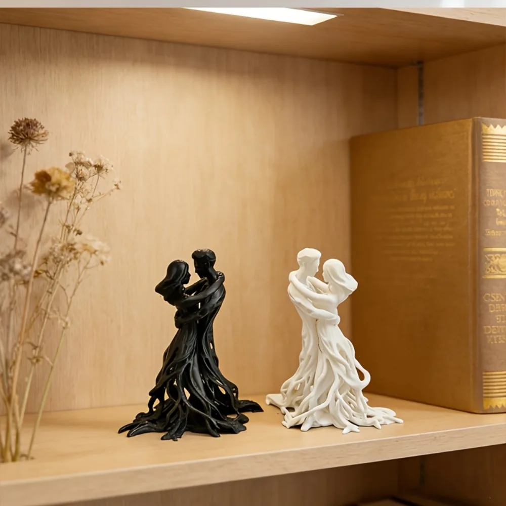 Luxurious Eternal Embrace Couple Statue Elegant Abstract Love Sculpture Suitable Plastic Wedding Gifts Desktop Decoration New