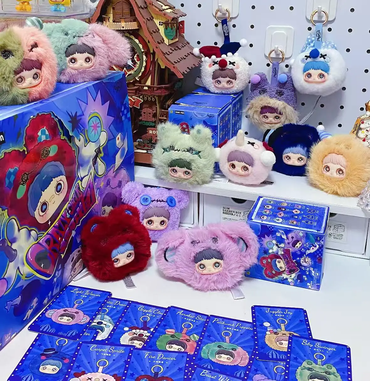 

2025 подлинная форма Maymei Crazy Circus, резиновая слепая коробка, модные игрушки, плюшевая кукла, сумка, подвеска, милая кукла, подарок на день рождения для девочек