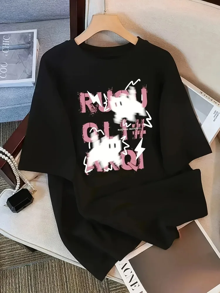 

Женская футболка свободного кроя с принтом и игривым котом, с короткими рукавами и круглым вырезом, универсальный повседневный топ, повседневная одежда, модный тренд